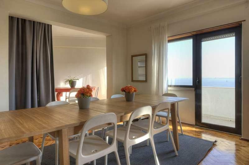 Santa Apolonia 7d - 6 Bedrooms * Lisbon