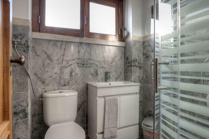 Santa Apolonia 7d - 6 Bedrooms Lisbon