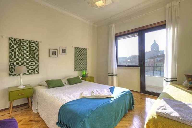 Santa Apolonia 7d - 6 Bedrooms Lisbon